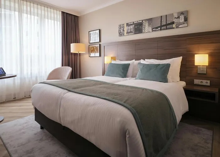 Leonardo Royal Koenigsallee 4*