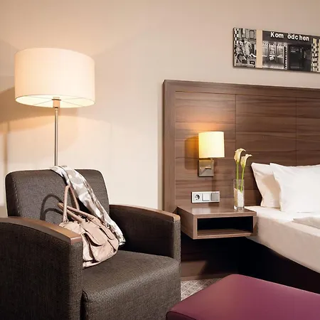 Leonardo Royal Koenigsallee 4*