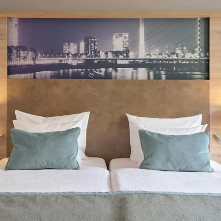 Hotell Leonardo Royal Koenigsallee 4*