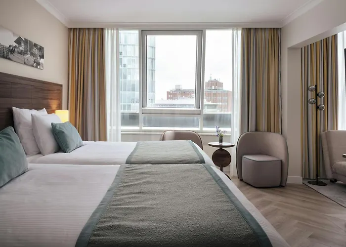 ليوناردو رويال كونيغسالي دوسلدورف