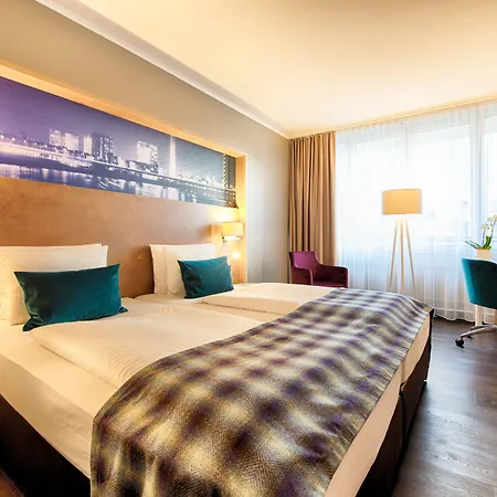 Leonardo Royal Koenigsallee 4*