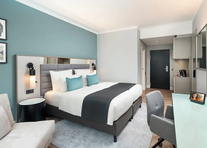 Hotel Leonardo Royal Königsallee 4*