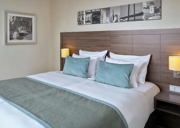 Hotel Leonardo Royal Königsallee 4*