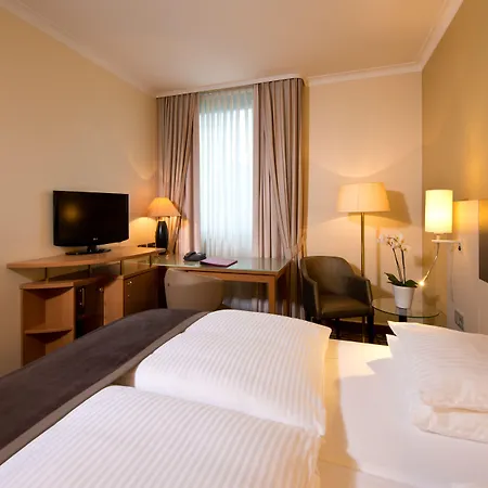 Hotel Leonardo Royal Koenigsallee 4*